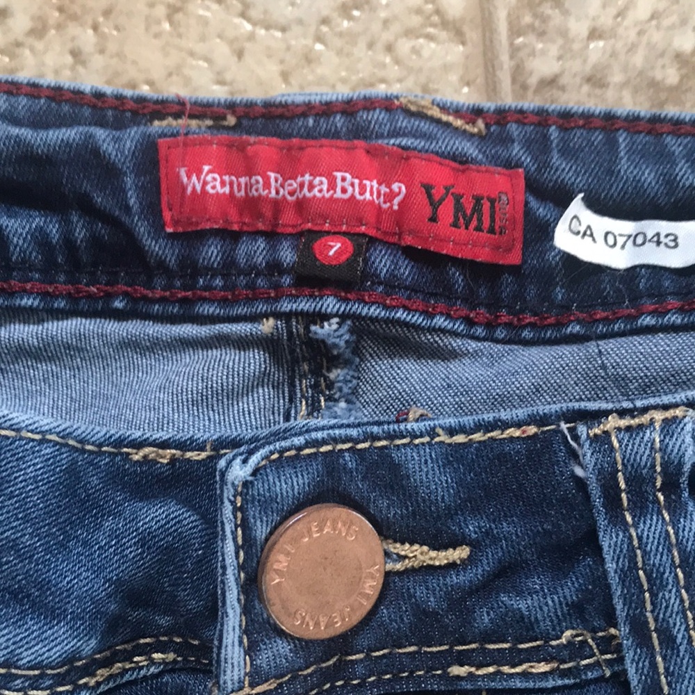 Wanna betta butt? Skinny Jeans.